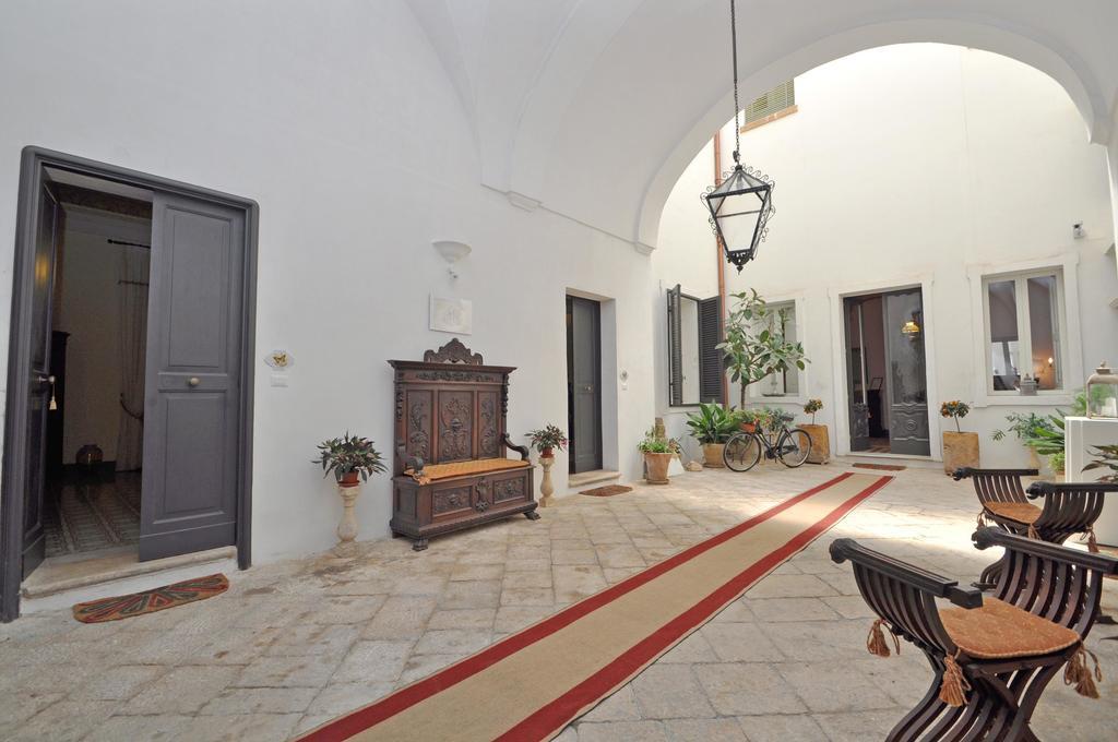Palazzo De Donatis B&B Melissano Eksteriør billede