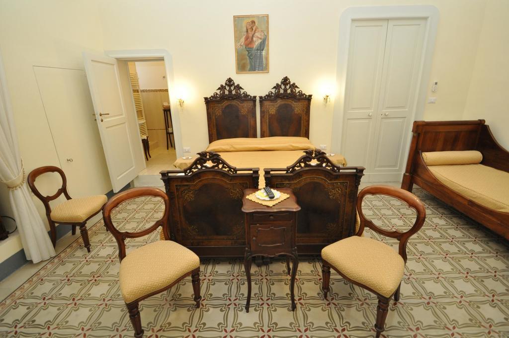 Palazzo De Donatis B&B Melissano Værelse billede